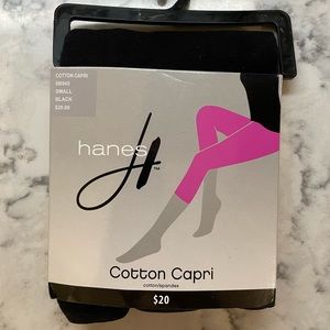 Capri Leggings from Hanes